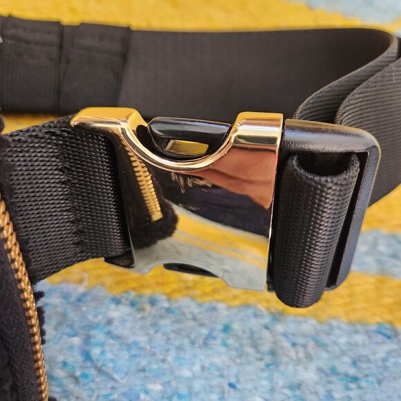 Lululemon Everywhere Belt Bag Black Sherpa - Picture 3 of 7